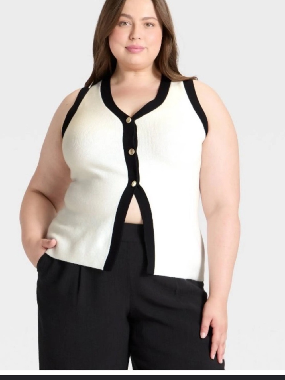 A New Day Sleeveless V-Neck Button Front Contrast Trim Top - Cream & Black 2x